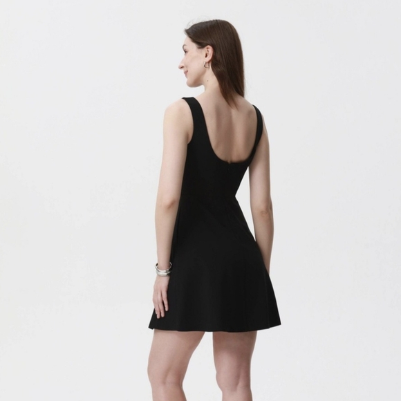 Tailored Swing Dress - Picture 2 of 4